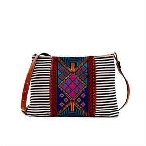 Aztec Embroidered Crossbody (New Boutique)